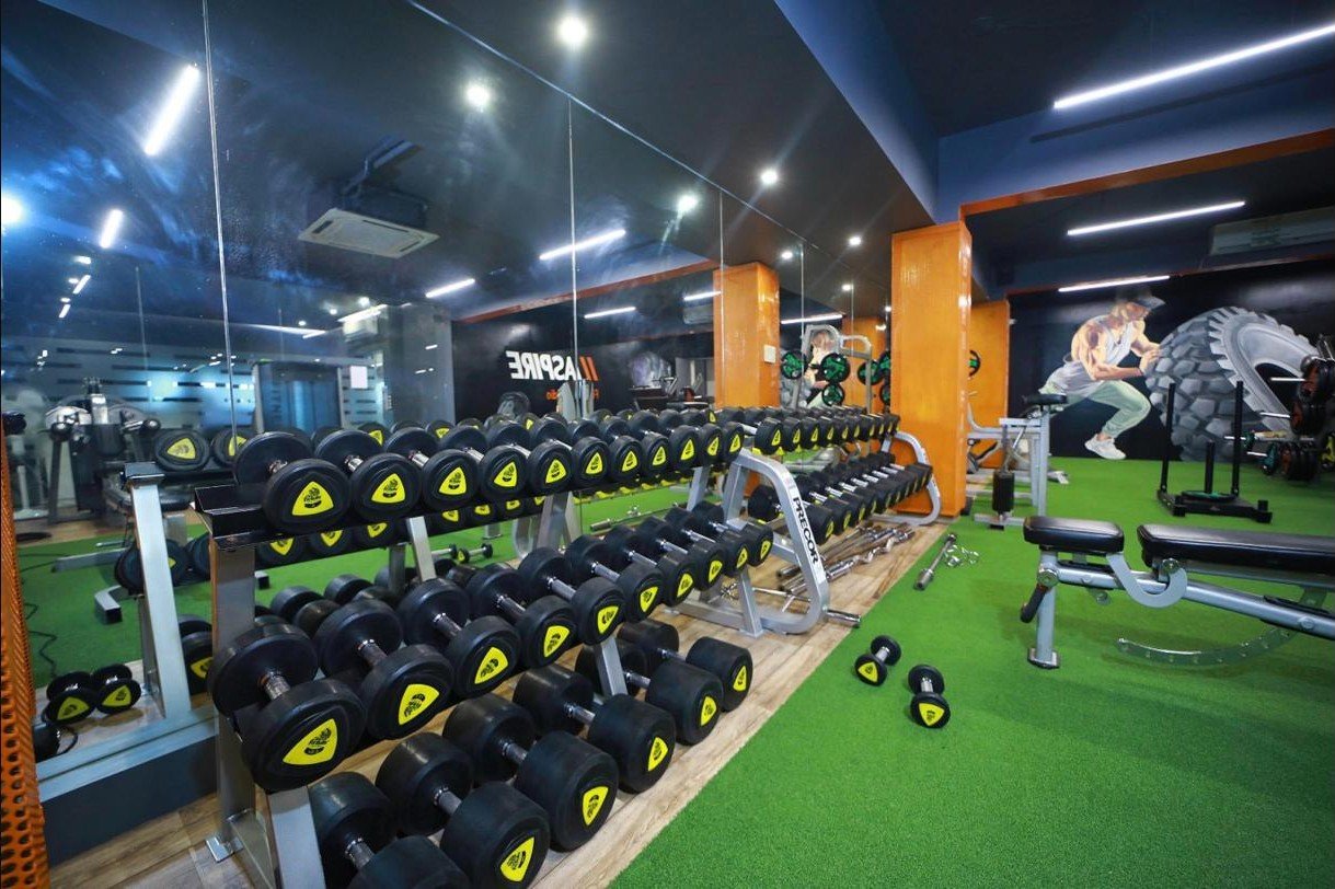 Inside Aspire Fitness Studio, Tambaram β dumbbell and free-weight area